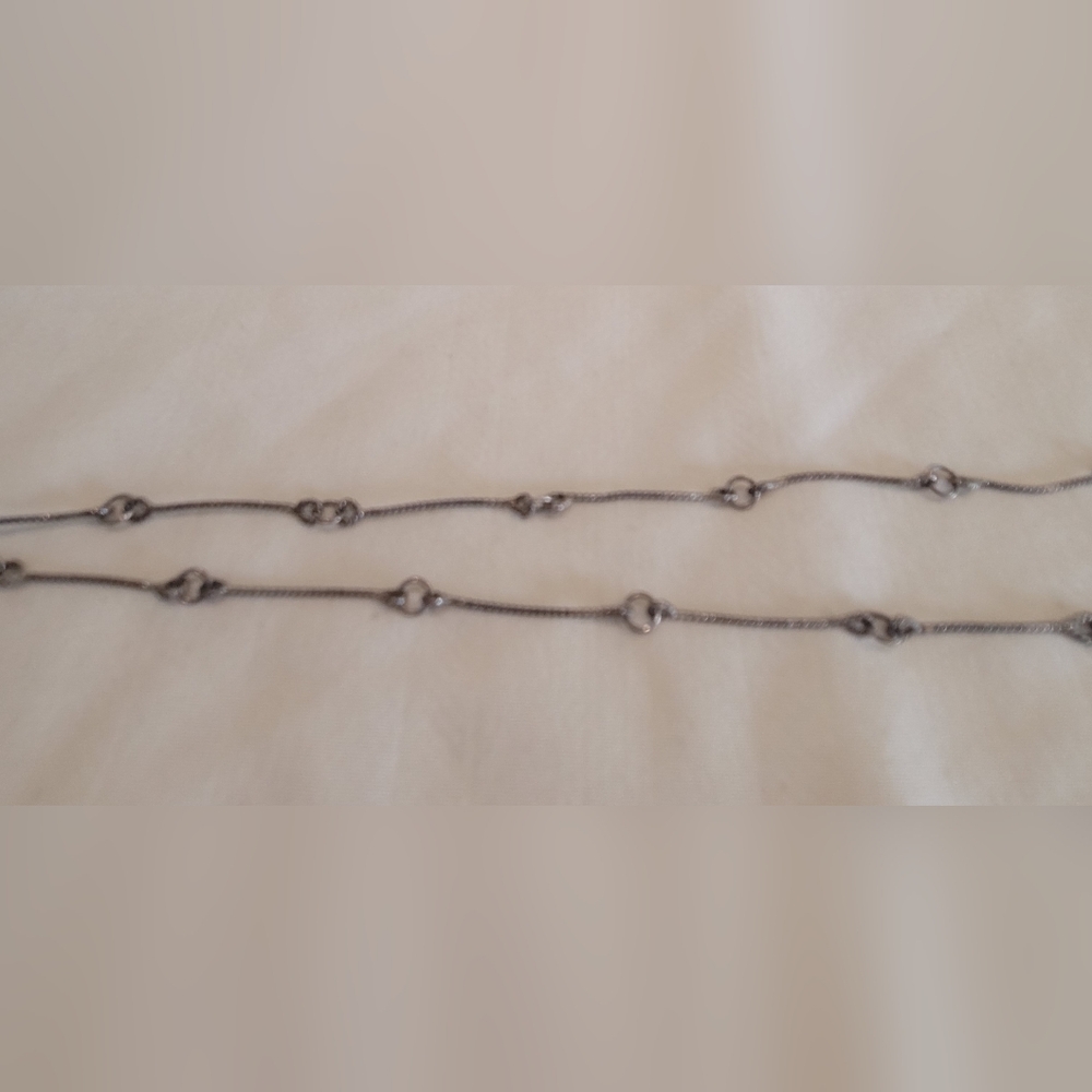 Sterling & Red Coral Necklace - Picture 3 of 4